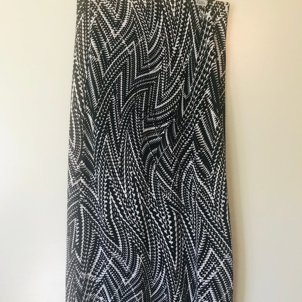 BOBEAU BLACK/WHITE MAXI SKIRT - L